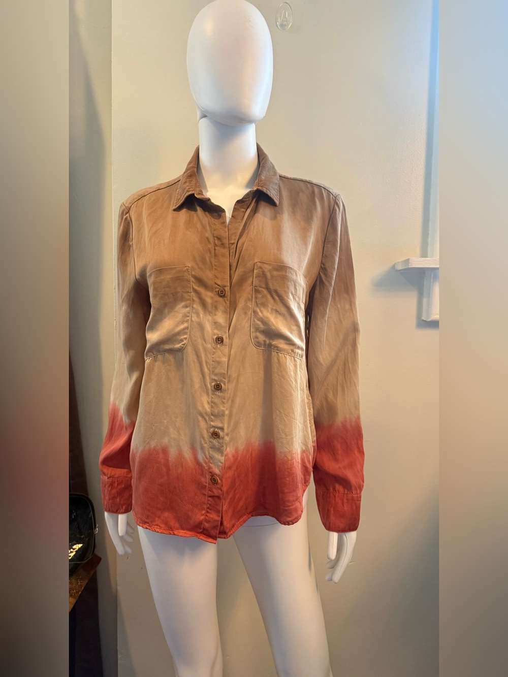 Anthropologie cloth & stone Tan to Rust Ombre Button-Up Shirt